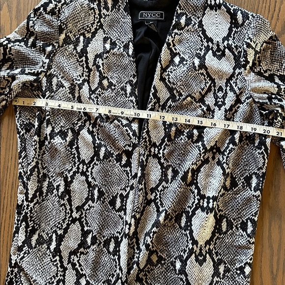 NYCC Snakeskin Print Blazer XL - Picture 5 of 9